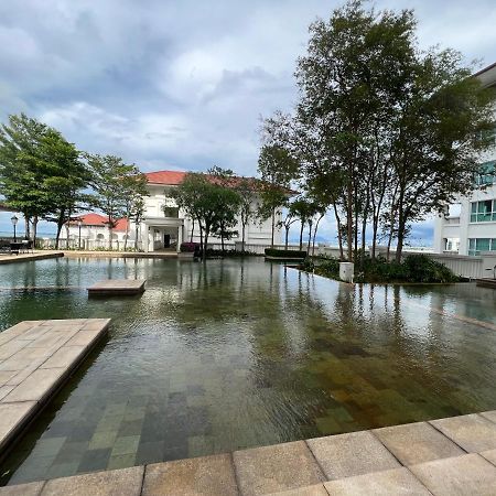 2Beds Seaview Straits Quay Comes With Carpark And Hothub Bagan Jermal Exteriör bild