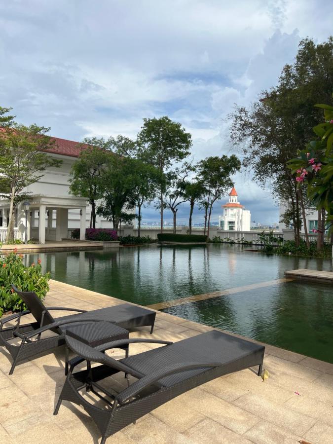 2Beds Seaview Straits Quay Comes With Carpark And Hothub Bagan Jermal Exteriör bild